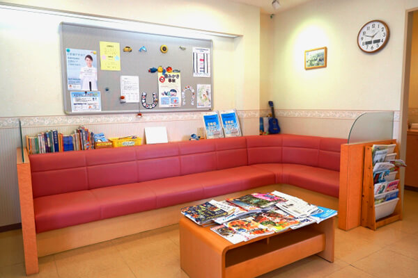 バリアフリー設計の医院内の写真